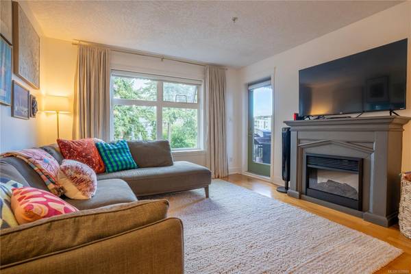 2717 Peatt Rd #306, Langford, BC V9B 3V2