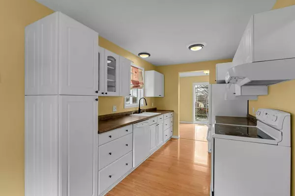 Kingston, ON K7M 8V7,474 Evangeline AVE