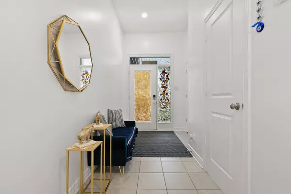 Blossom Park - Airport And Area, ON K4M 0P5,1010 Eider ST