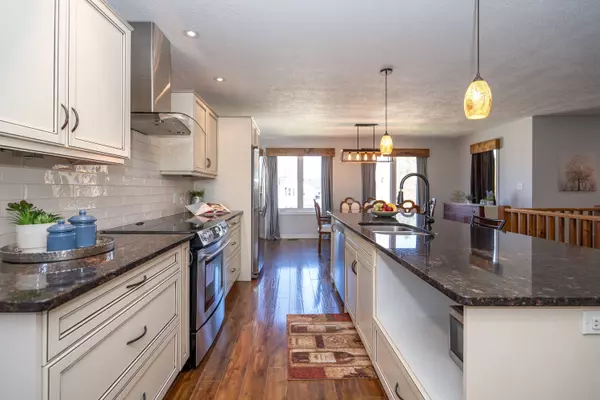 North Huron, ON N0G 2W0,405 Minnie ST