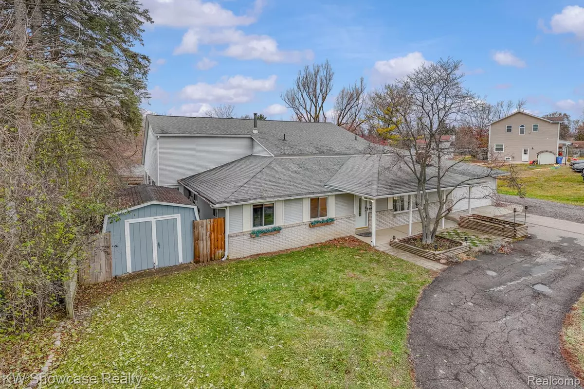 Commerce Twp, MI 48390,1933 Big Trail RD