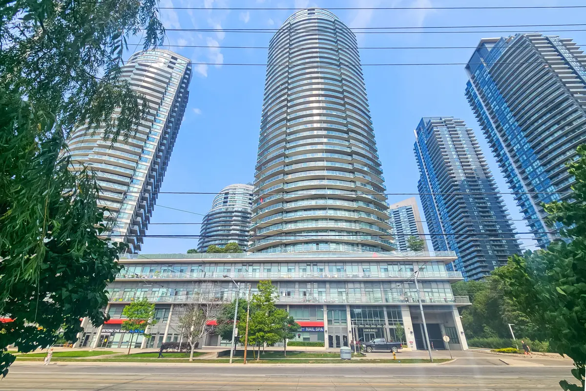Toronto W06, ON M8V 0B2,2230 Lake Shore BLVD W #2504