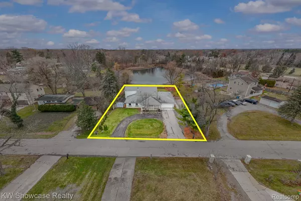 Commerce Twp, MI 48390,1933 Big Trail RD