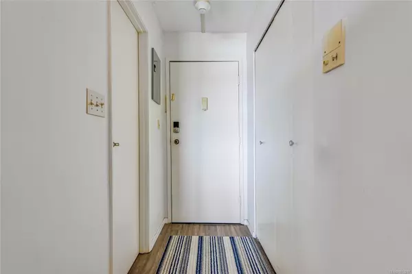 Campbell River, BC V9W 2W1,907 Cedar St #203