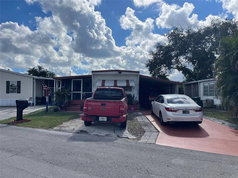 8620 SW 22nd St, Davie, FL 33324