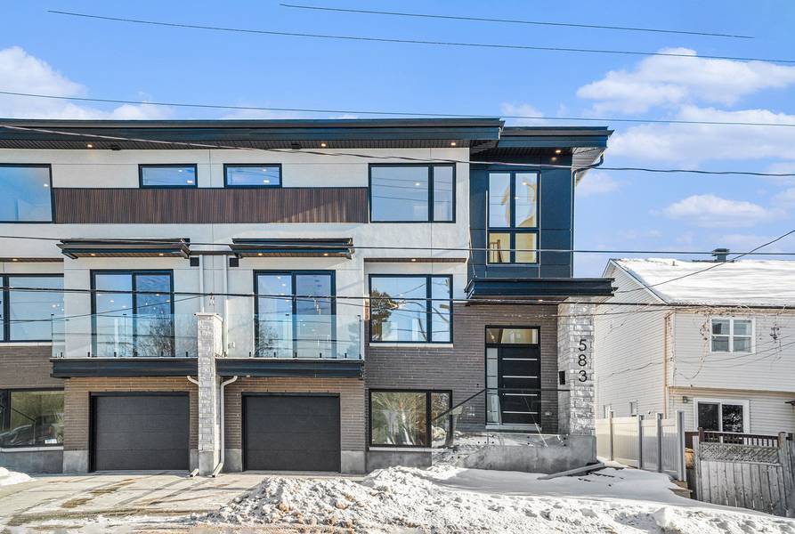 583 Codd's RD N, Manor Park - Cardinal Glen And Area, ON K1K 5C6