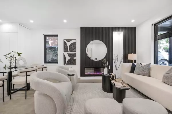 Toronto E02, ON M4E 2P8,324 Lee AVE