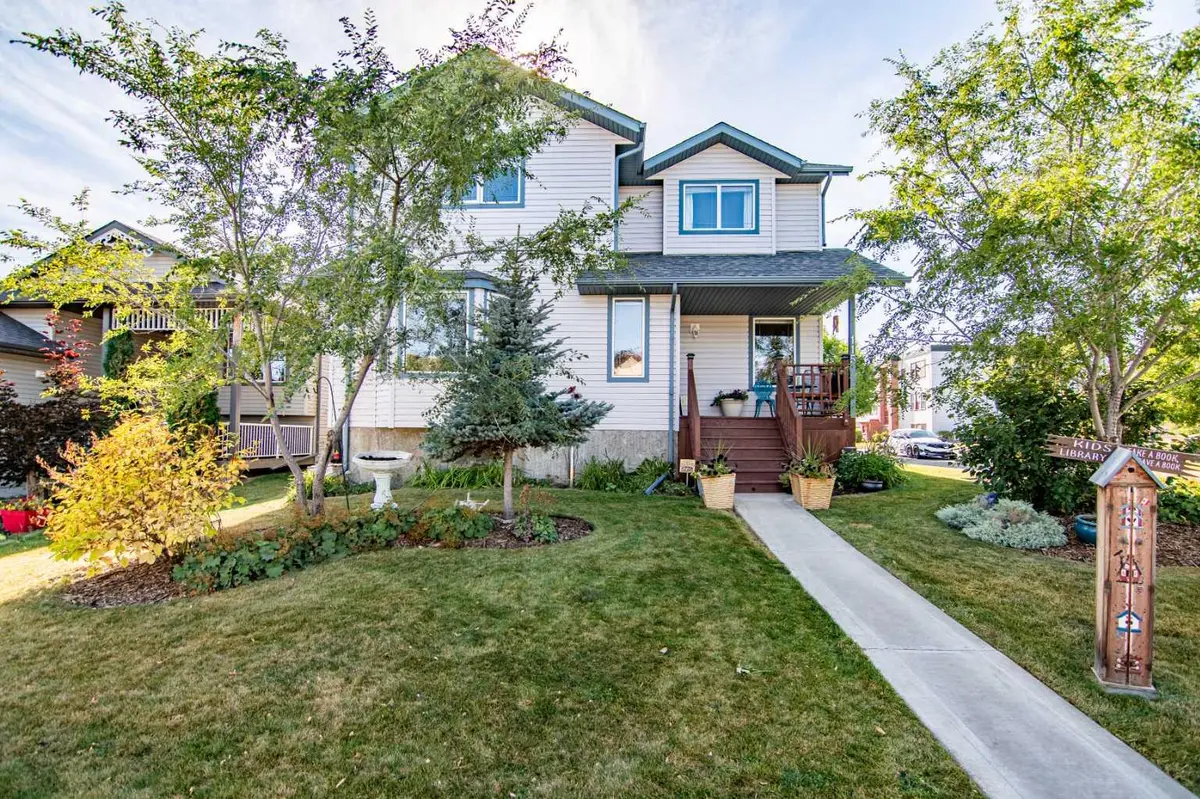 115 Sabre RD, Springbrook, AB T4S 2H7