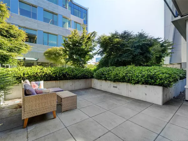 Victoria, BC V8V 0G2,530 Michigan St #104