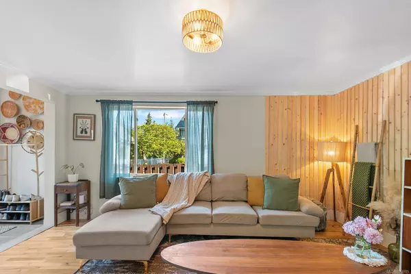 Duncan, BC V9L 1L3,5813 Banks Rd