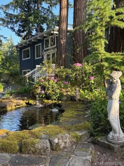 Salt Spring, BC V8K 1J6,310 Woodland Dr