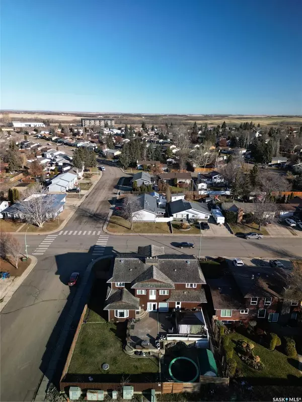 North Battleford, SK S9A 3M3,2198 Douglas AVENUE
