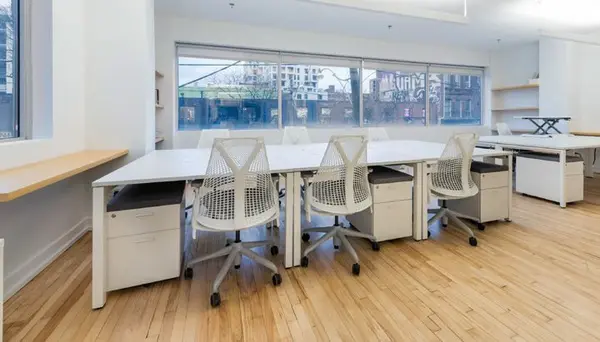 Toronto C01, ON M5V 2A9,485 Queen ST W #200