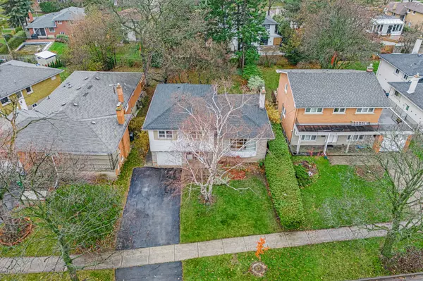 Toronto C15, ON M2K 2H3,44 Tollerton AVE