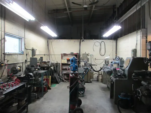 813 Cumberland AVE, Burlington, ON L7N 3J7