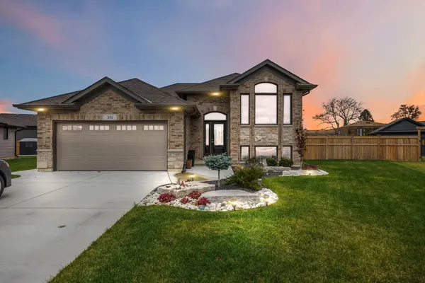 St. Clair, ON N0N 1G0,381 Post CT