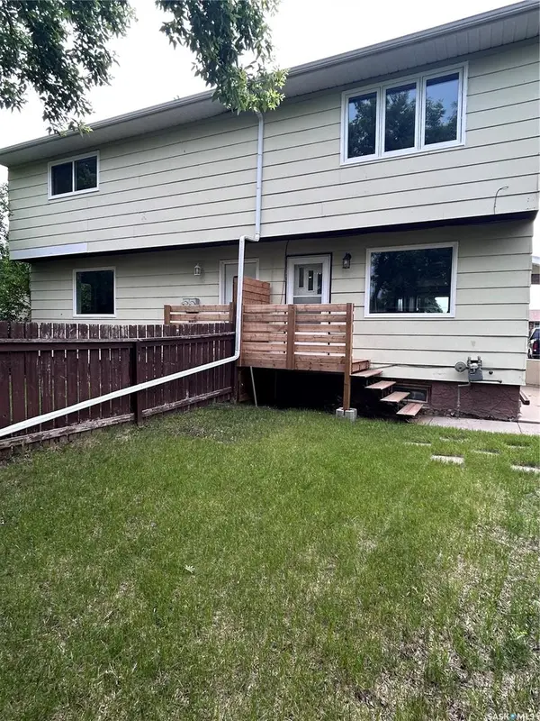 North Battleford, SK S9A 3P6,11357 Clark DRIVE #A