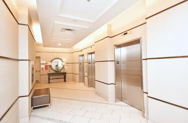 Brampton, ON L6X 0T6,9 George ST #1512