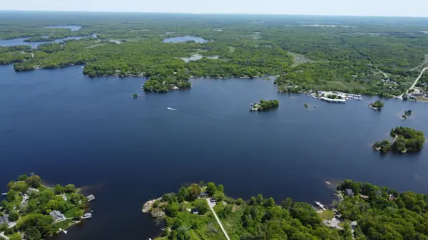 Georgian Bay, ON L0K 1S0,162 Bonneville RD
