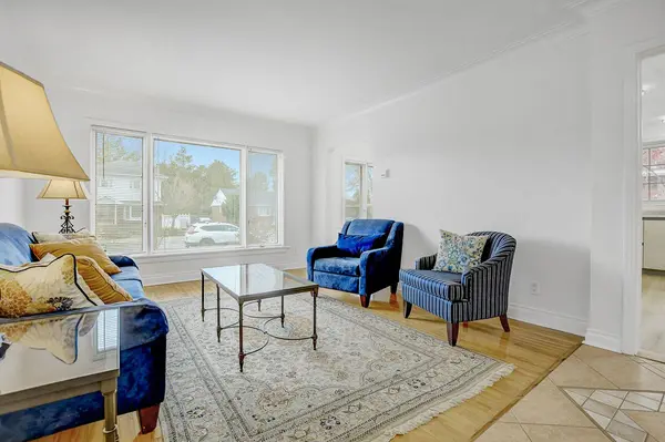 13 Dunham ST, Beacon Hill North - South And Area, ON K1J 7L5