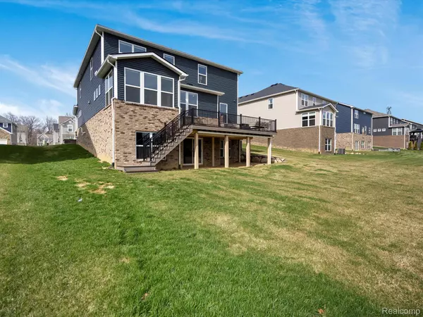 Commerce Twp, MI 48382,2735 TULIP WAY