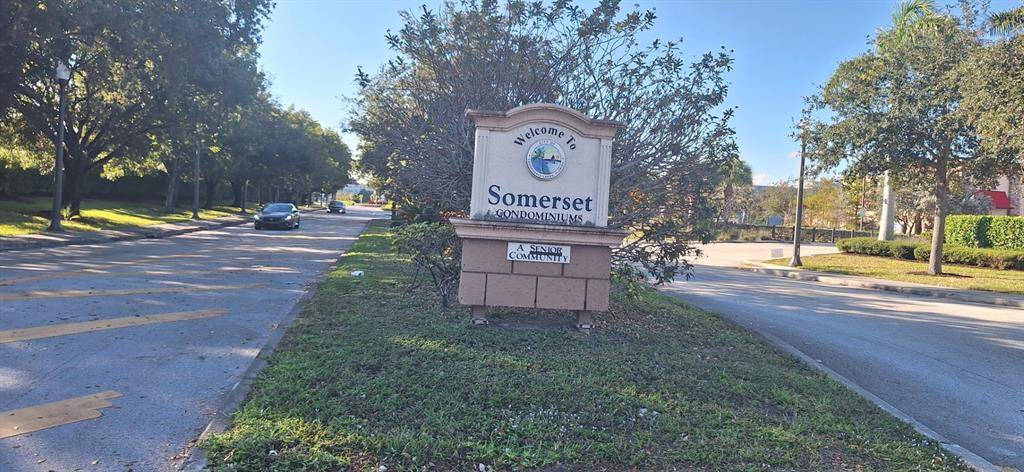 2860 Somerset Dr #202, Lauderdale Lakes, FL 33311
