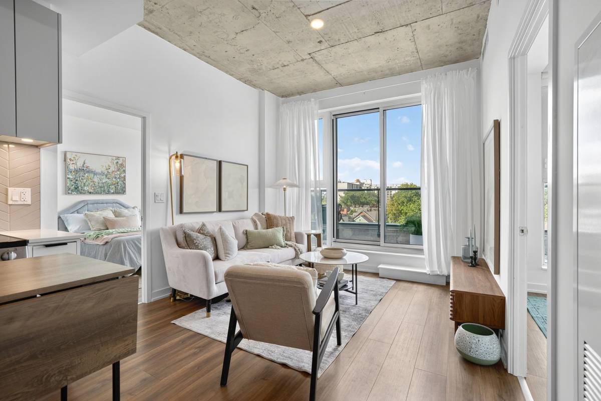 57 Brock AVE #503, Toronto W01, ON M3H 3N2