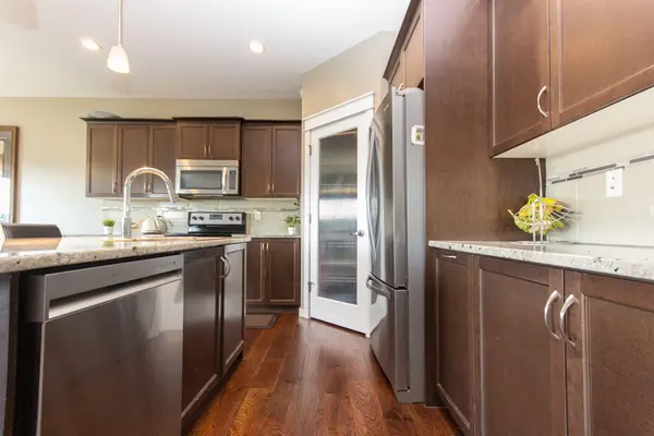 Red Deer, AB T4P 0N8,98 Timberstone WAY