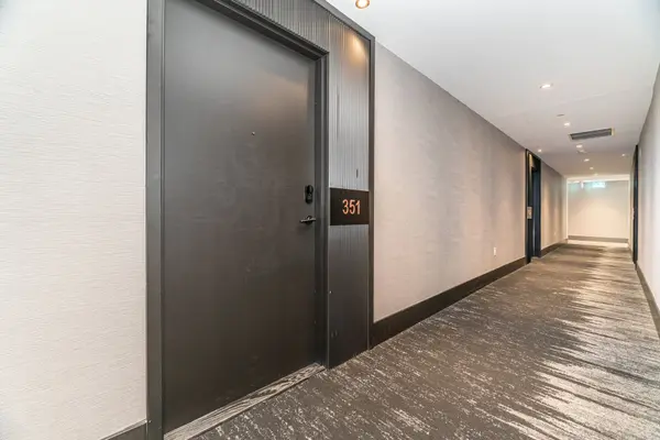 Oakville, ON L6M 5P6,2450 Old Bronte RD #351