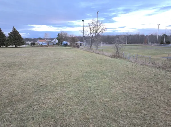 Frontenac, ON K0H 2W0,0 SAND RD