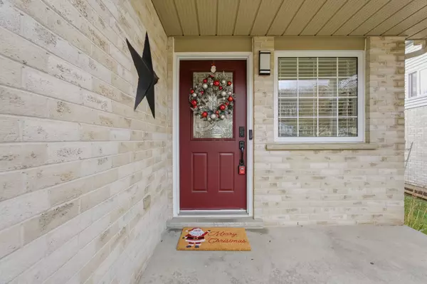 Cambridge, ON N3C 4C4,48 Alderson DR