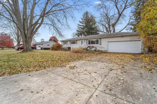 Monroe, MI 48161,5033 Robinwood ST