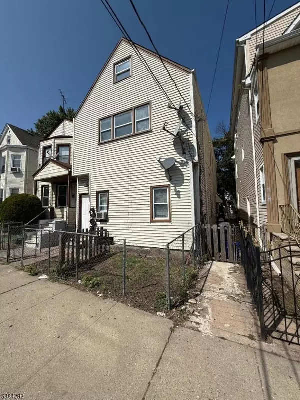 288 Sherman St, Passaic City, NJ 07055