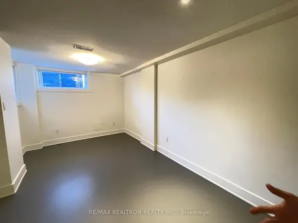 Toronto C02, ON M6H 2V2,564 Delaware AVE N #Lower