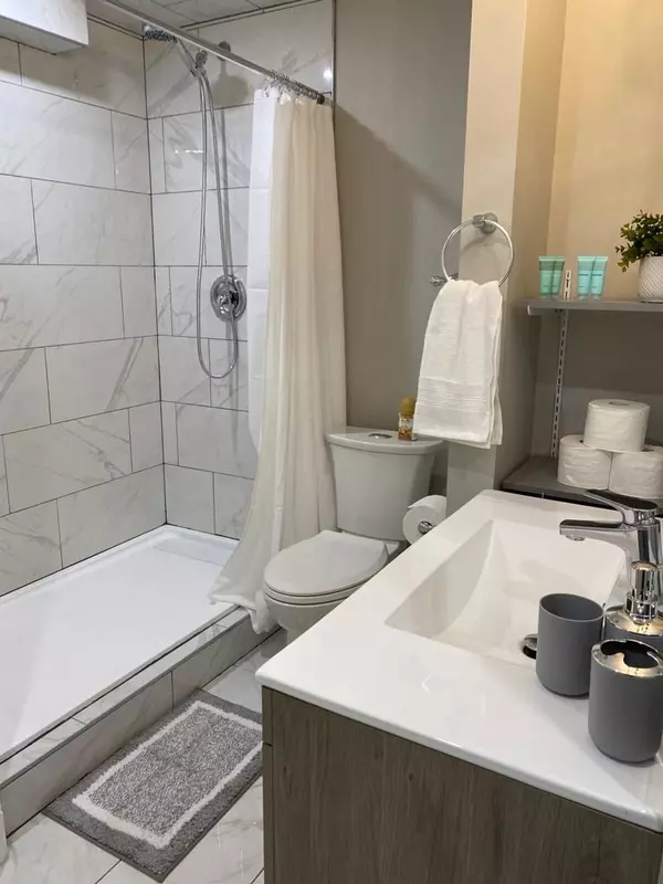 Gravenhurst, ON P1P 0B4,270 Wild Rose DR #BSMT