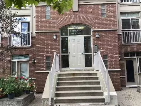 38 Gibson AVE #14, Toronto W04, ON M9N 0A5
