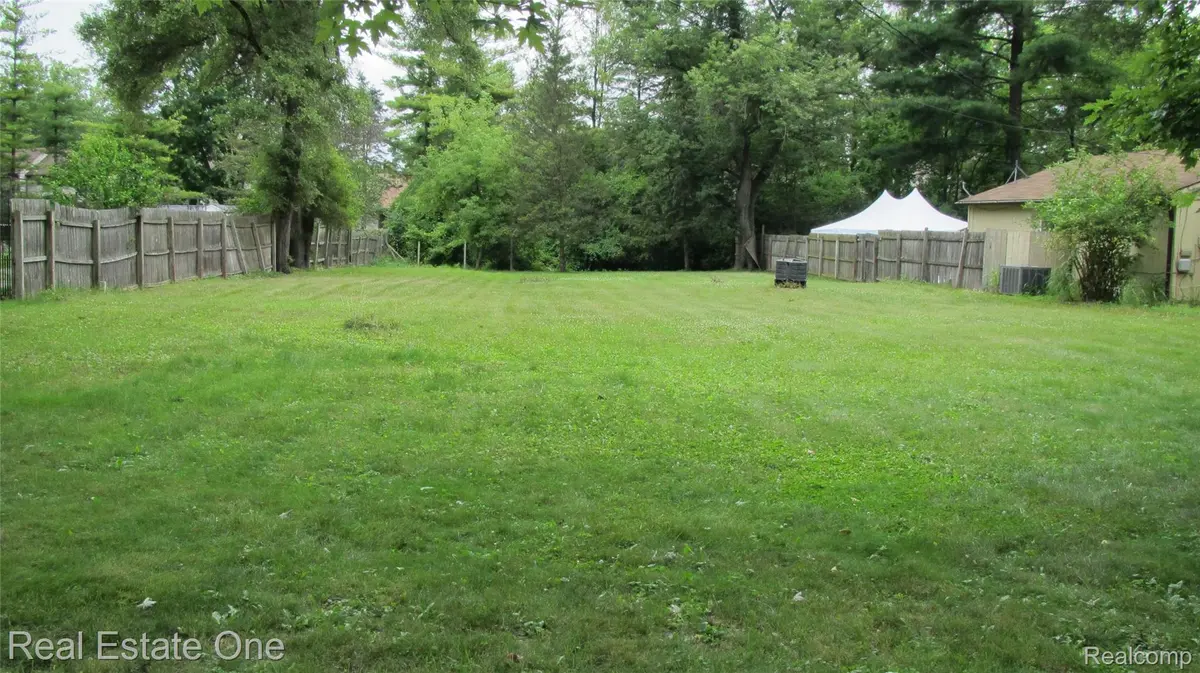 Farmington Hills, MI 48336,00000 Shiawassee ST