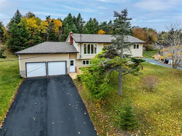 44 Valleyview Crescent, Conception Bay South, NL A1W4T9