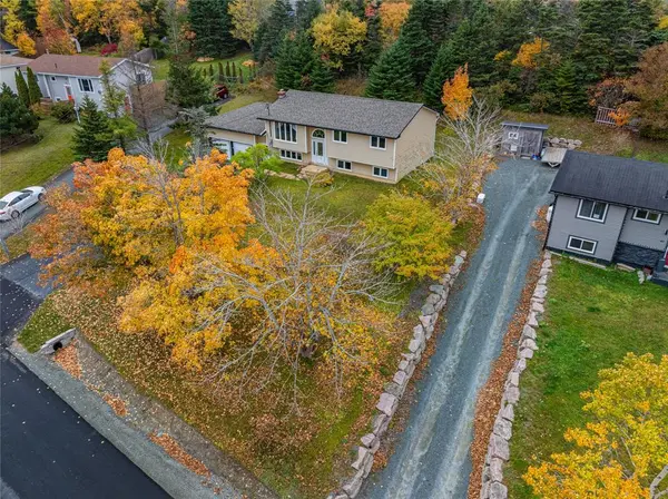 44 Valleyview Crescent, Conception Bay South, NL A1W4T9