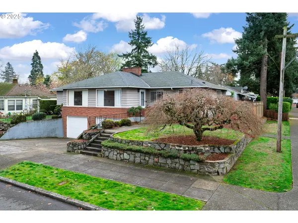 Portland, OR 97206,6208 SE WOODSTOCK BLVD