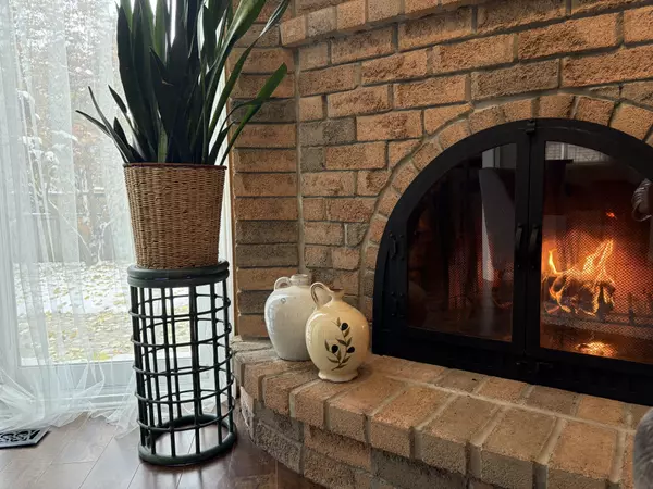 Burlington, ON L7M 1Z5,3453 Hannibal RD