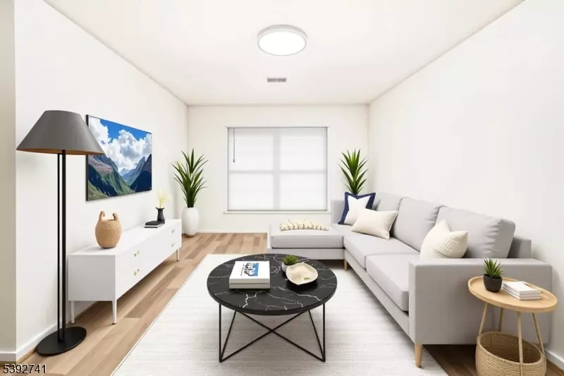 Newark City, NJ 07107,125-127 S 8th St