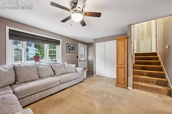 Colorado Springs, CO 80915,7147 Palmer Park BLVD