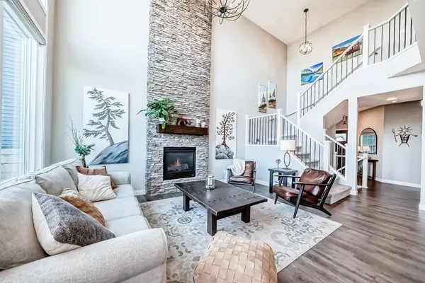 Cochrane, AB T4C 2R9,204 Sunrise Common