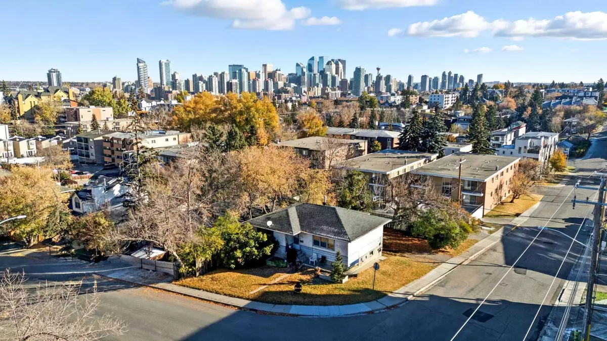 Calgary, AB t2t 4s4,2524 17a ST