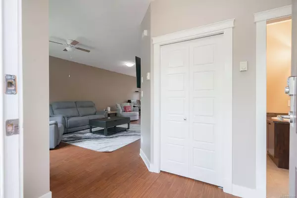 Duncan, BC V9L 0C6,3101 Cliffs Rd #10