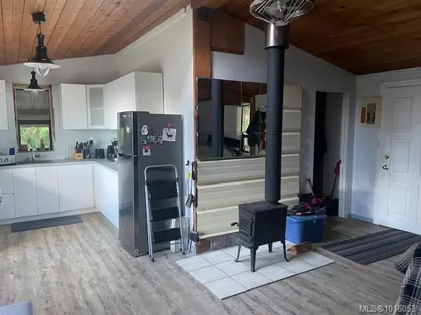 Salt Spring, BC V8K 1T7,901 Isabella Point Rd