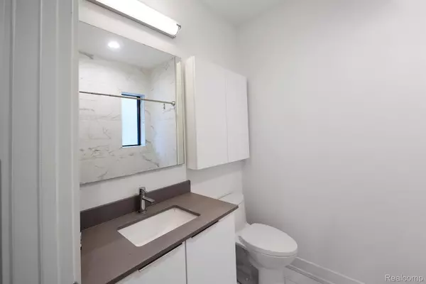 Detroit, MI 48201,2821 Brush ST