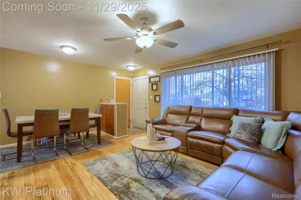 Eastpointe, MI 48021,24824 Raven AVE