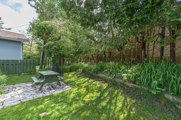 Orillia, ON L3V 7M1,9 Dancy DR